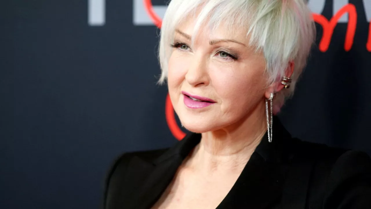 36 ans après sa sortie, Cyndi Lauper interprète « True Colors » en live (vidéo)