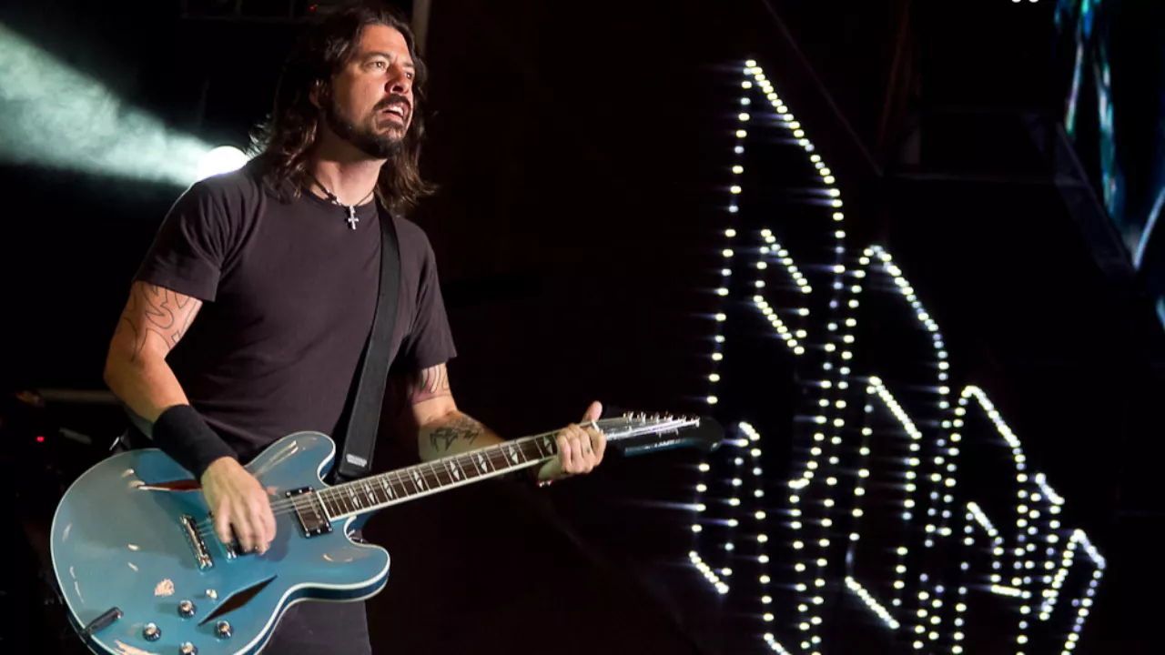 Dave Grohl dévoile une guitare signature Dave Grohl dévoile une guitare signature