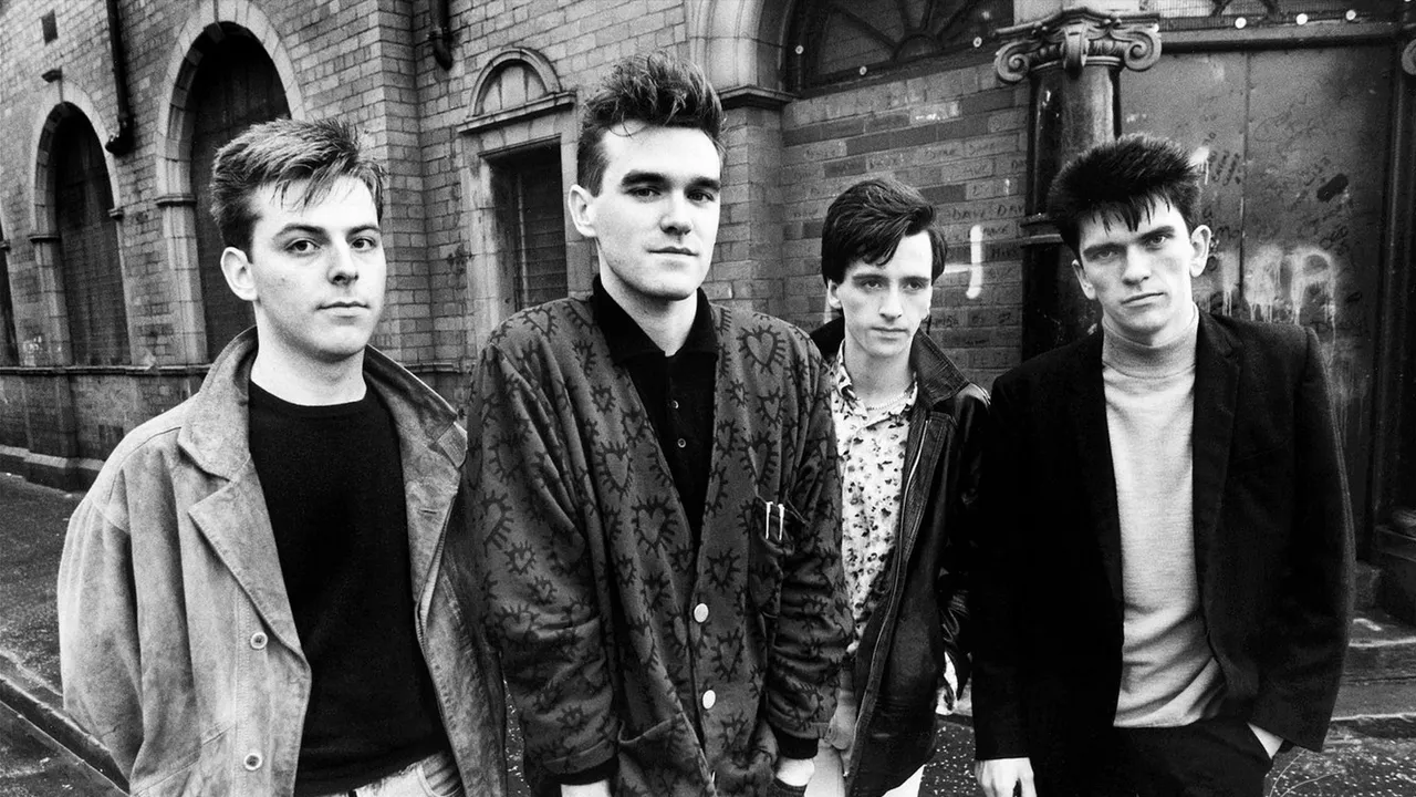 Deux musiciens du groupe culte  The Smiths se retrouvent en musique (vidéo) Deux musiciens du groupe culte  The Smiths se retrouvent en musique (vidéo)