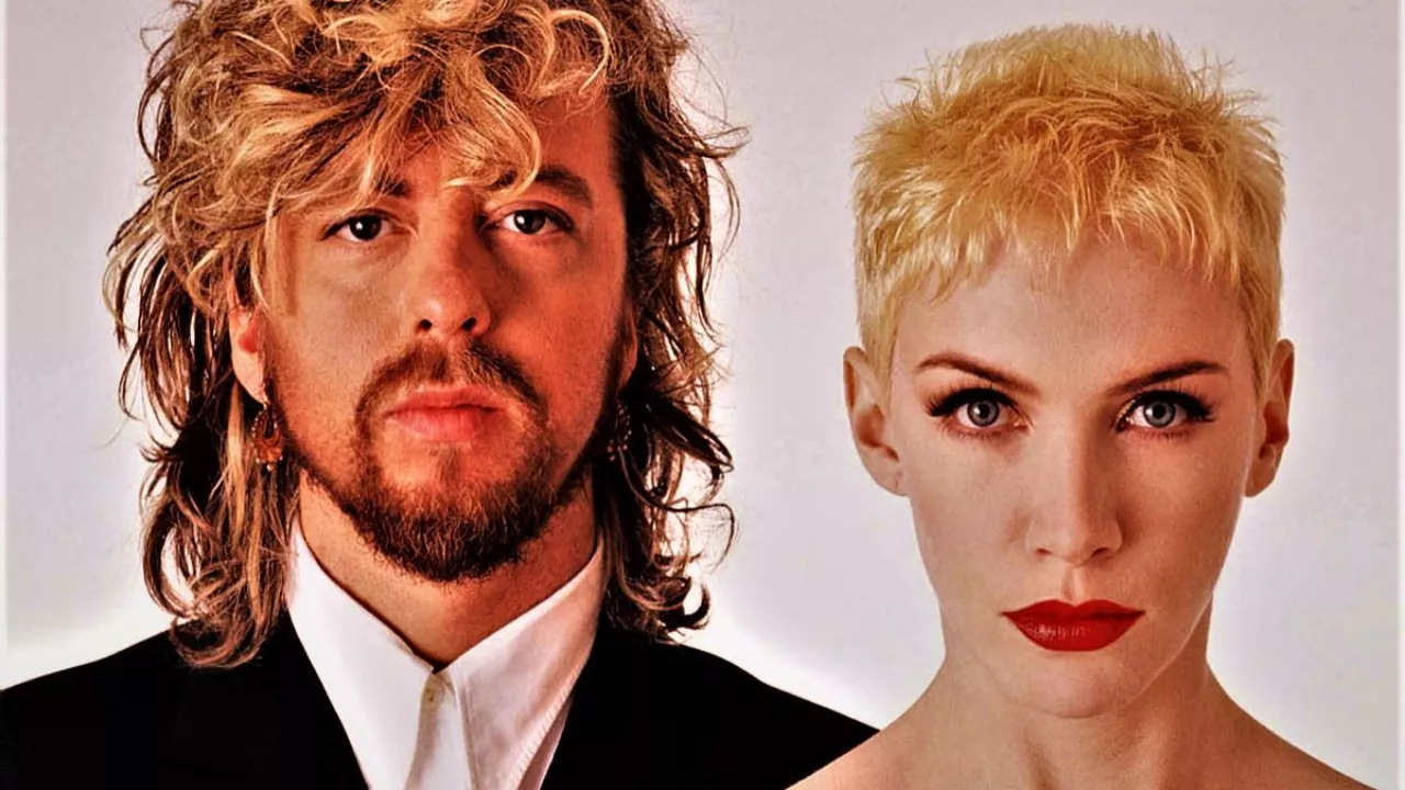 Le groupe Eurythmics se reforme 23 ans après s’être séparé ! (vidéo)