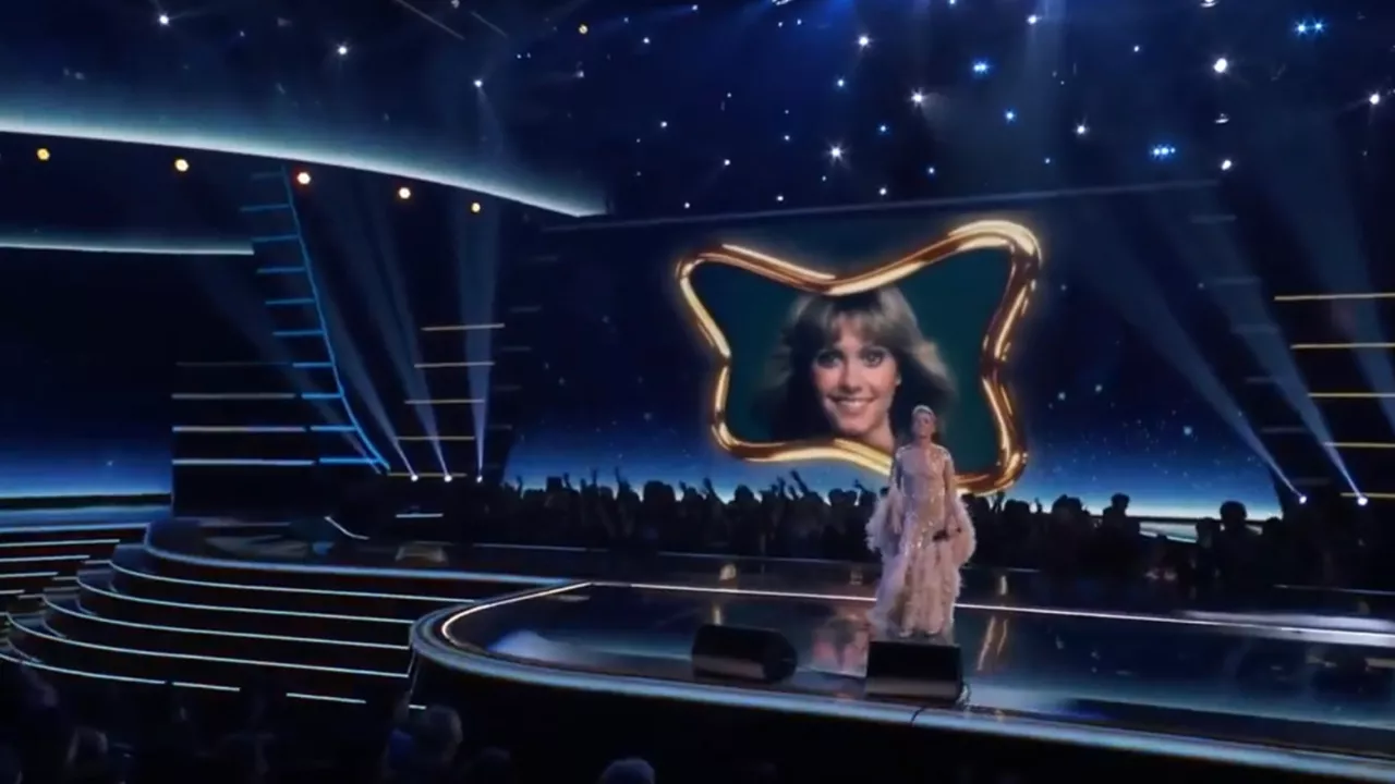 Pink reprend un hit d’Olivia Newton-John sur la scène des AMA 2022 (vidéo) Pink reprend un hit d’Olivia Newton-John sur la scène des AMA 2022 (vidéo)