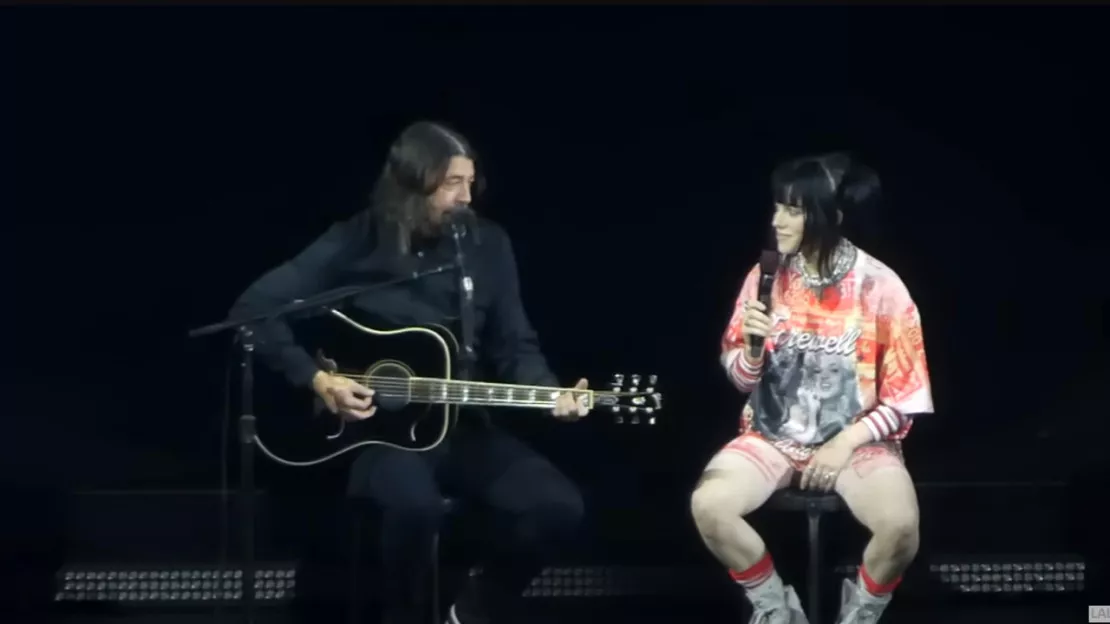 Billie Eilish reprend le titre « My Hero » avec Dave Grohl en live (vidéo)