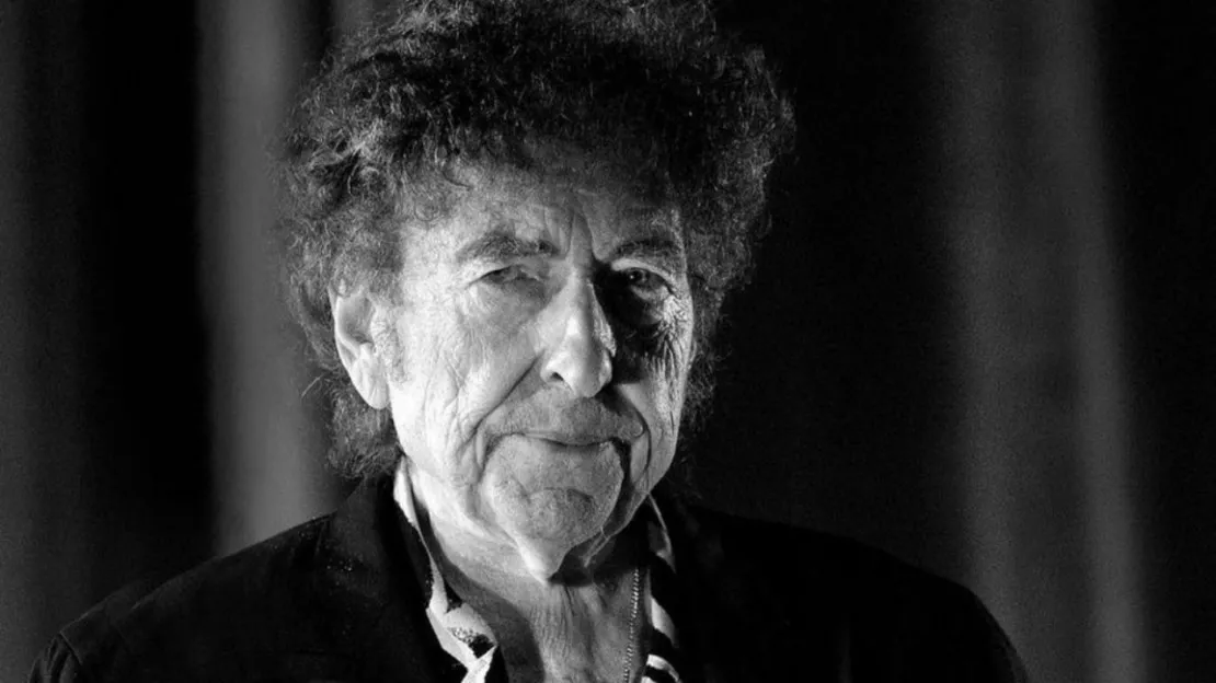 Bob Dylan revisite "Dance Me to the End of Love"