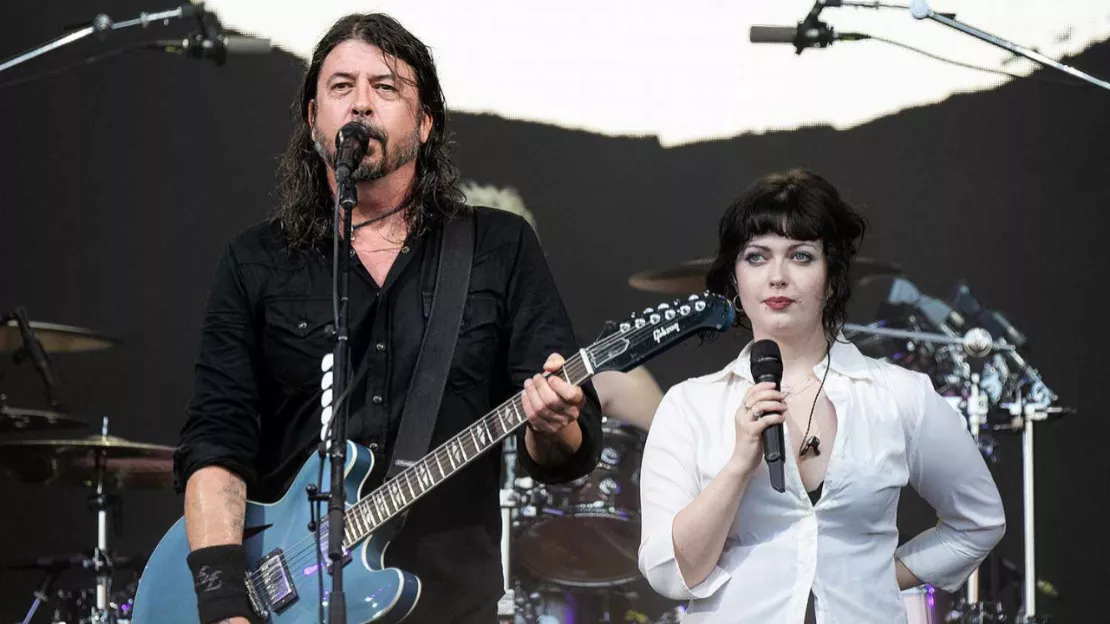 Dave Grohl et sa fille jouent du Nirvana sur scène