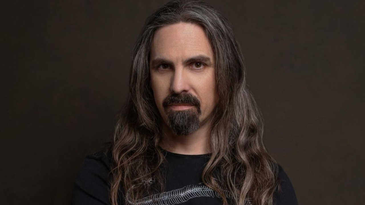 Bear McCreary fait appel à Slash, Serj Tankian et Corey Taylor pour son album solo Bear McCreary fait appel à Slash, Serj Tankian et Corey Taylor pour son album solo