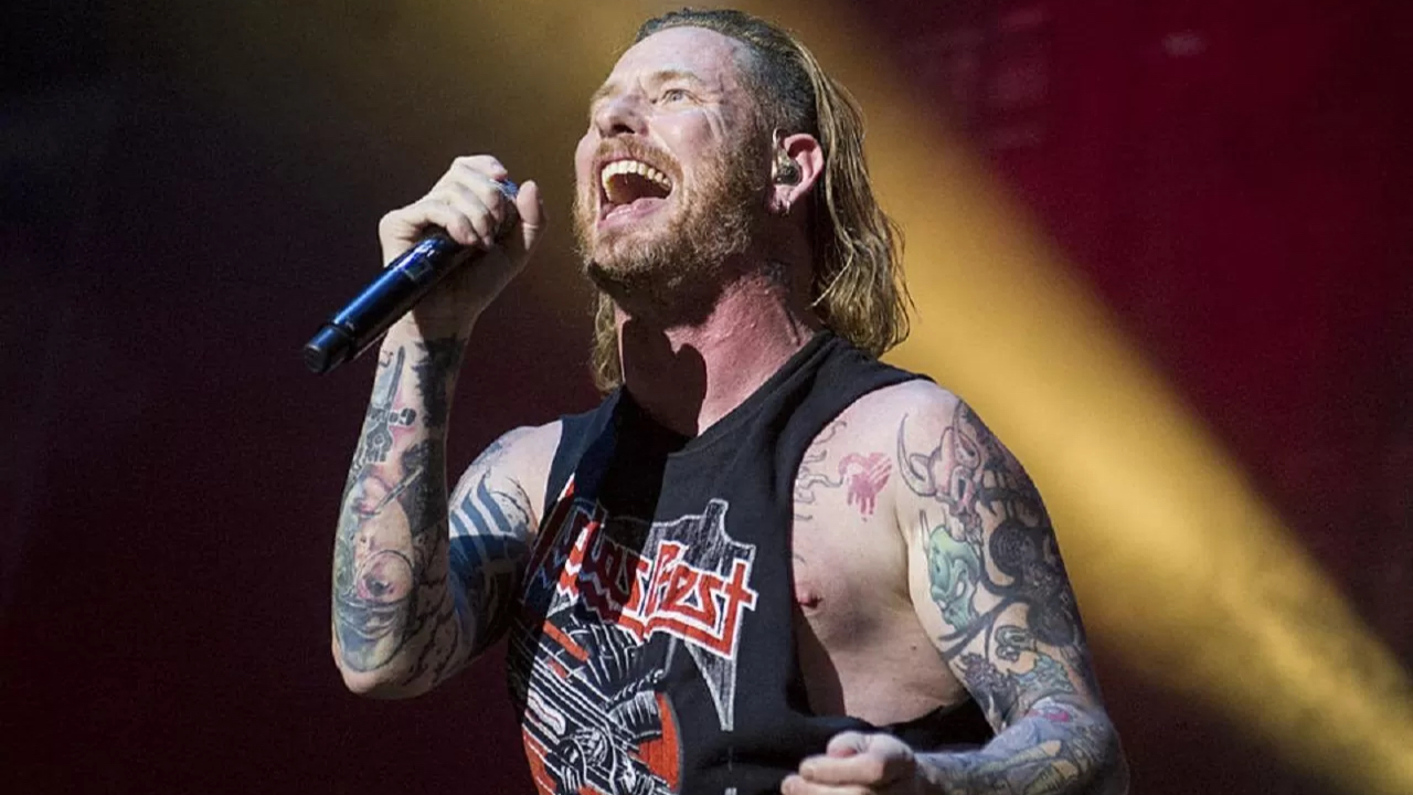 Corey Taylor explose les compteurs avec "POST TRAUMATIC BLUES" ! Corey Taylor explose les compteurs avec "POST TRAUMATIC BLUES" !