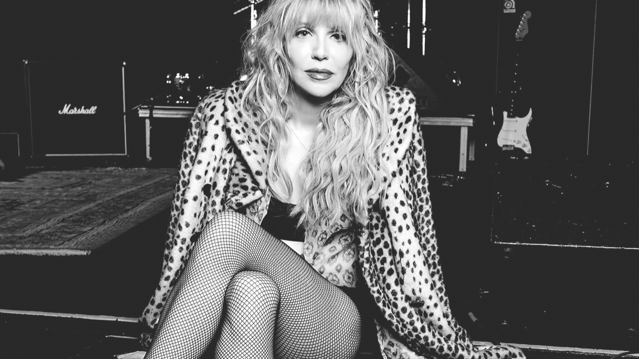 Nirvana : Courtney Love dévoile des paroles exclusives de "Smells Like Teen Spirit" Nirvana : Courtney Love dévoile des paroles exclusives de "Smells Like Teen Spirit"