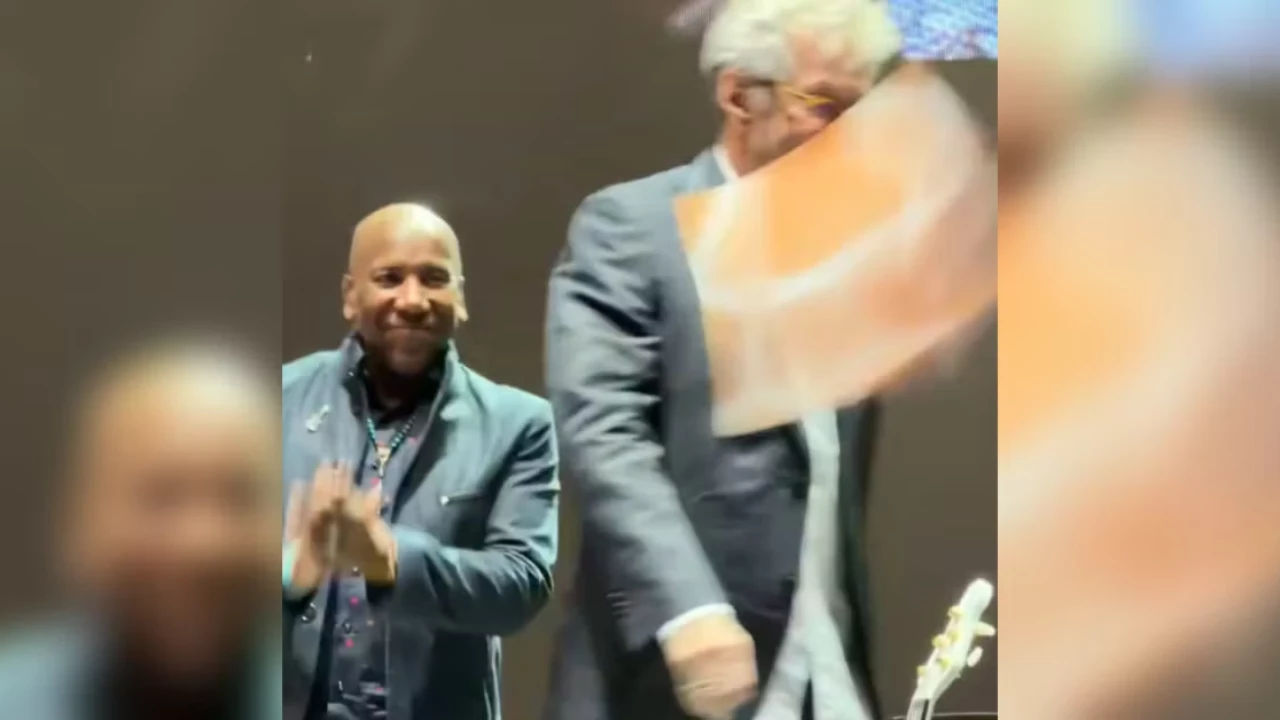 Eric Clapton agress&eacute; par un vinyle &agrave; Madrid : il quitte la sc&egrave;ne sous tension