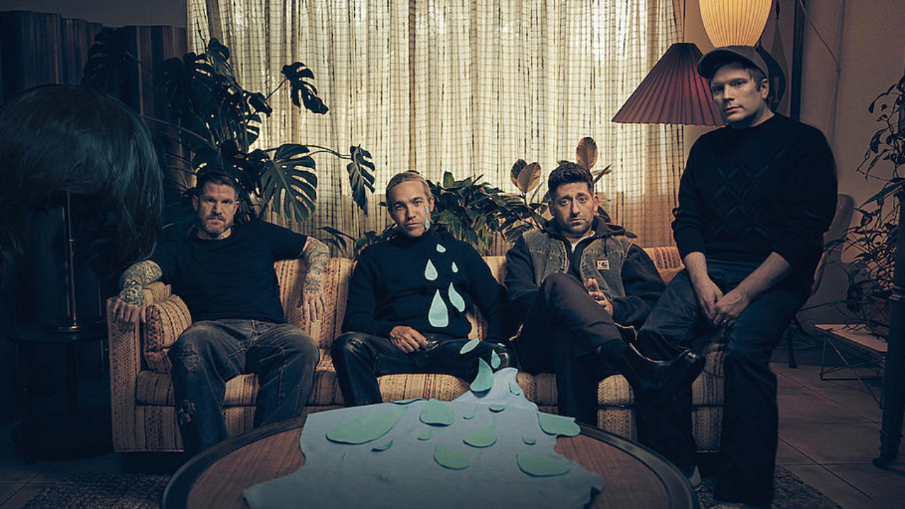 Fall Out Boy fait son grand retour en musique avec un nouveau single et un clip (vidéo) Fall Out Boy fait son grand retour en musique avec un nouveau single et un clip (vidéo)