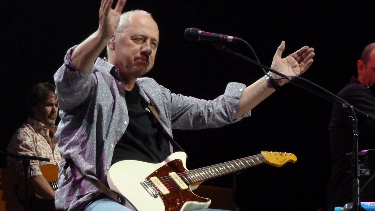 Mark Knopfler : ses guitares vendues aux enchères pour 9 millions d'euros ! Mark Knopfler : ses guitares vendues aux enchères pour 9 millions d'euros !