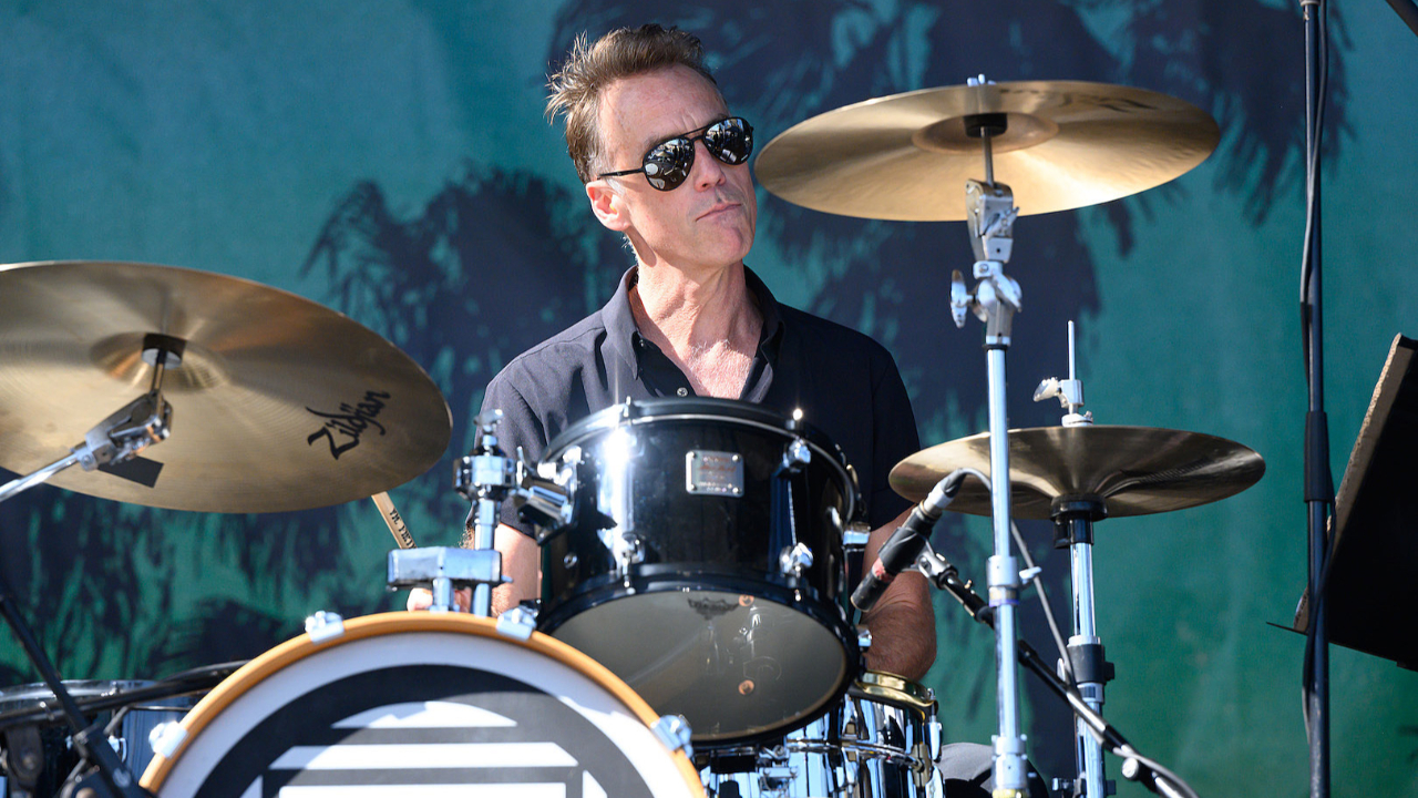 Matt Cameron (Pearl Jam) ne remplacera pas Taylor Hawkins des Foo Fighters