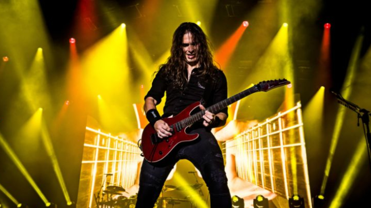 Megadeth : Kiko Loureiro revient sur sa décision de quitter le groupe Megadeth : Kiko Loureiro revient sur sa décision de quitter le groupe