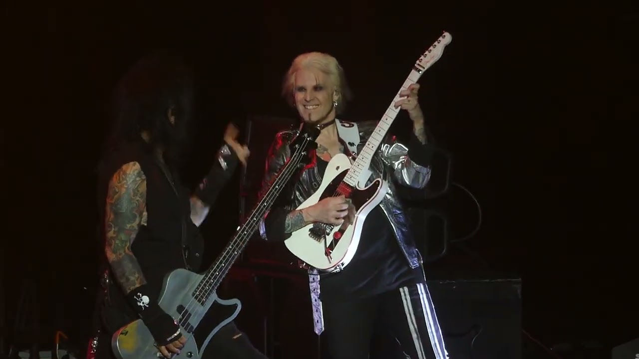 Mötley Crüe : les vidéos de leur premier concert avec John 5 dévoilées !