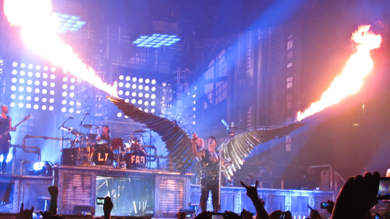 Rammstein part en tournée des stades européens pour 2024 ! Rammstein part en tournée des stades européens pour 2024 !