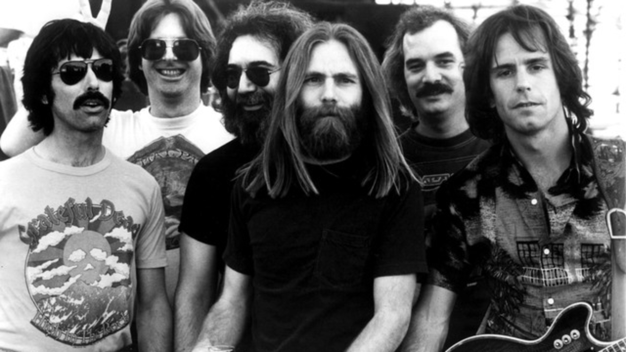 The Grateful Dead dépassent Elvis et Franck Sinatra au Billboard !