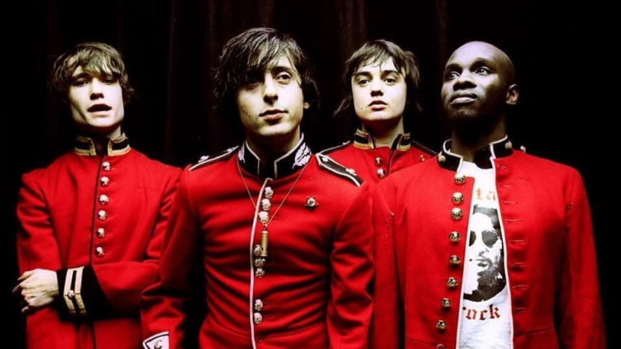 The Libertines dévoile un nouveau single intitulé "Night of the Hunter" The Libertines dévoile un nouveau single intitulé "Night of the Hunter"