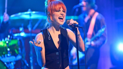 Hayley Williams de Paramore s'énerve aussi contre Ticketmaster