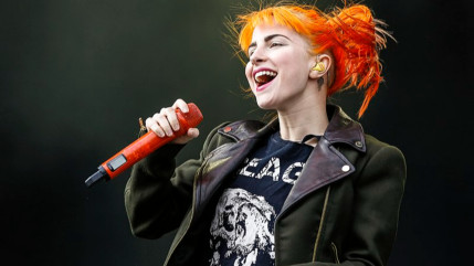 Hayley Williams fête les 10 ans de l'album éponyme de Paramore !