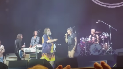 Jack Black et les Foo Fighters reprennent "Big Balls" d'AC/DC Jack Black et les Foo Fighters reprennent "Big Balls" d'AC/DC