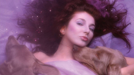 Kate Bush : plus de 30 après sa sortie, "Running Up That Hill" bat un nouveau record ! Kate Bush : plus de 30 après sa sortie, "Running Up That Hill" bat un nouveau record !