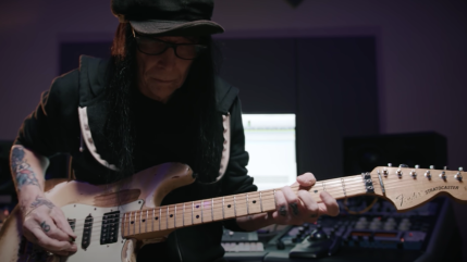 Mick Mars dévoile sa première chanson en solo