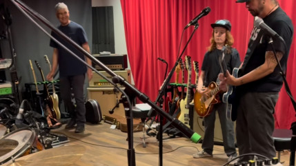 Scott Ian d’Anthrax : son fils a joué avec les Foo Fighters Scott Ian d’Anthrax : son fils a joué avec les Foo Fighters