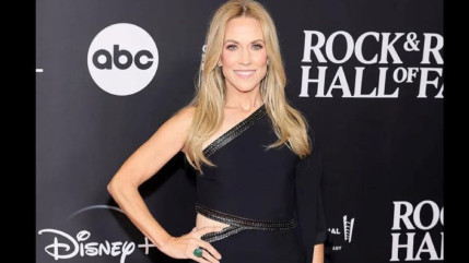 Sheryl Crow dévoile son tout nouveau single : "Evolution" Sheryl Crow dévoile son tout nouveau single : "Evolution"