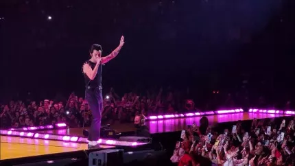 Harry Styles rend hommage à Olivia Newton-John en reprenant un titre culte de « Grease » (vidéo) Harry Styles rend hommage à Olivia Newton-John en reprenant un titre culte de « Grease » (vidéo)