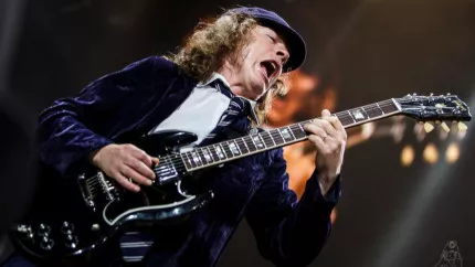 L'album "Back in Black" d'AC/DC va inspirer une anthologie de thrillers L'album "Back in Black" d'AC/DC va inspirer une anthologie de thrillers