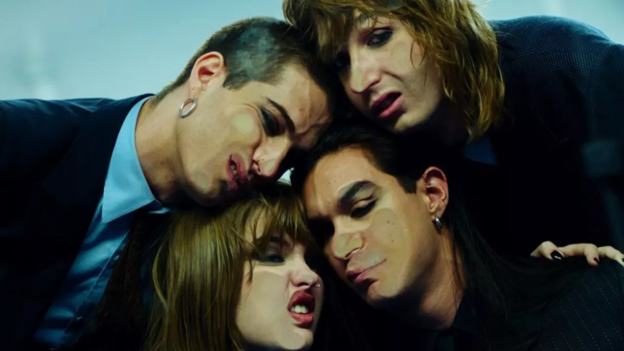 Tom Morello et Måneskin donnent des images à leur collaboration, « GOSSIP » (vidéo) Tom Morello et Måneskin donnent des images à leur collaboration, « GOSSIP » (vidéo)