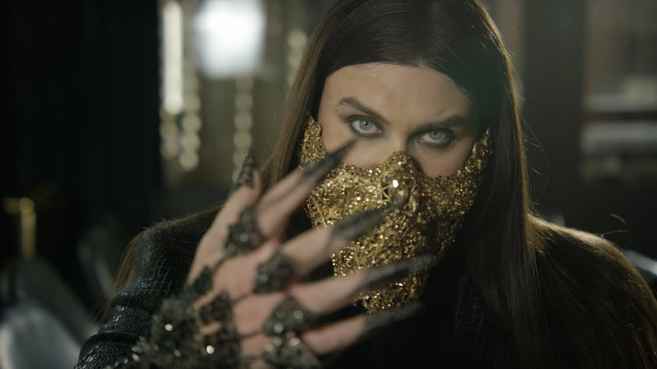 Wes Cage se prend pour "The Wolf"